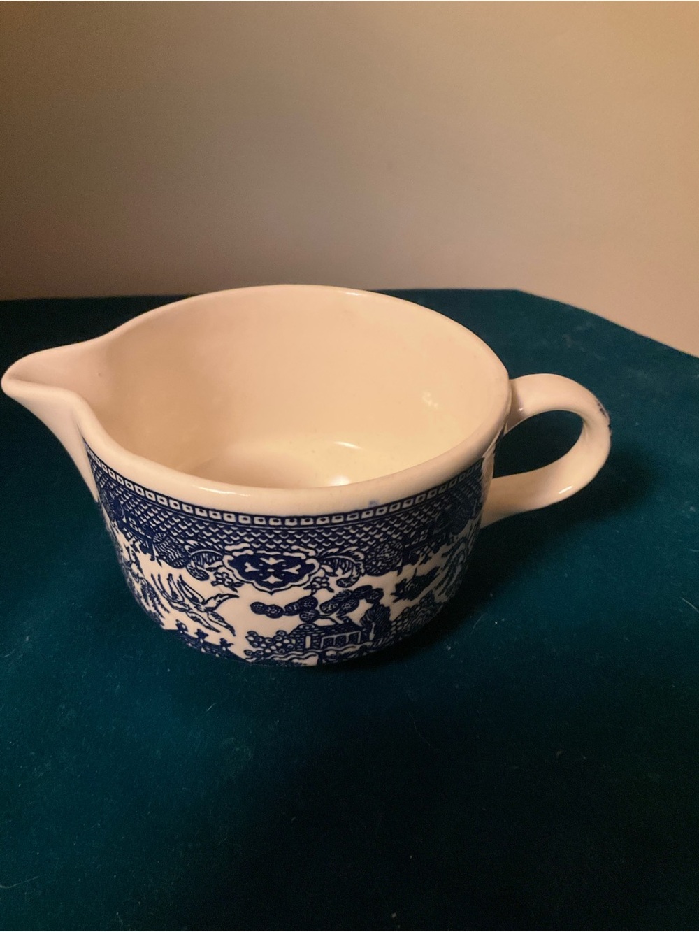 Vintage 1930s Blue willow creamer